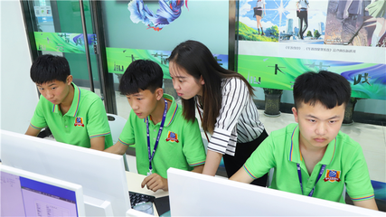 初中學(xué)習(xí)遇困莫慌張，互聯(lián)網(wǎng)文化服務(wù)開啟新航向